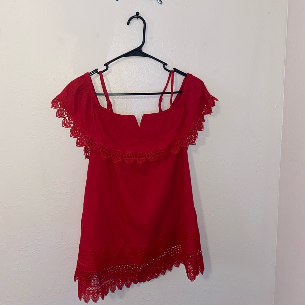 Off the shoulder short sleeve